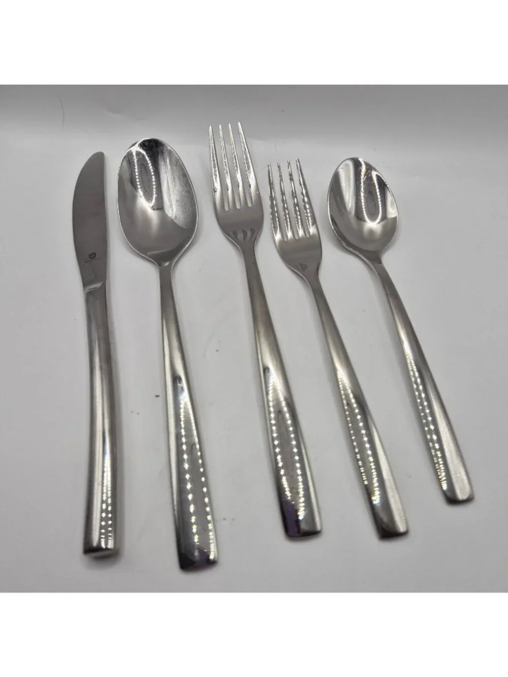 Danialli 18/10 Stainless Steel Flatware Set - Five Pieces Knife Forks & Spoons
